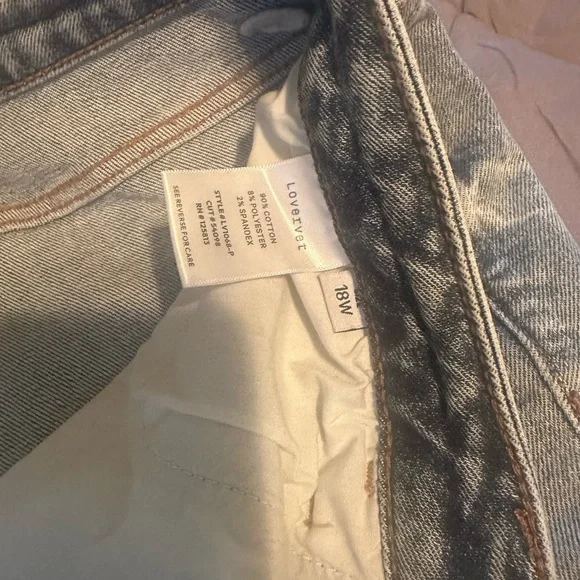 Loveret by Vervet 18W distressed jeans - Picture 7 of 9